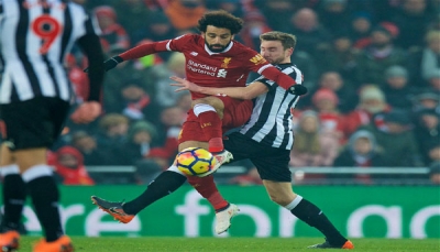 هدف محمد صلاح يفتح طريق ليفربول للفوز في الدوري الإنجليزي