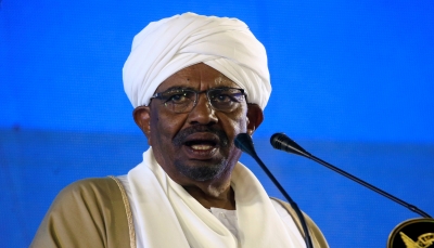 نقل الرئيس السوداني السابق عمر البشير إلى "سجن كوبر" في الخرطوم