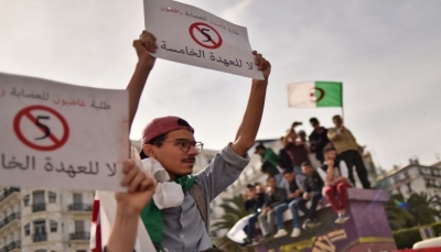 وسط حراك شعبي يرفض ترشحه.. بوتفليقة يعود للجزائر بعد أسبوعين من العلاج في جنيف‎