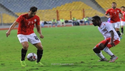 منتخب مصر يتعثر وسط جمهوره أمام كينيا في أمم أفريقيا