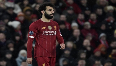 وكيل محمد صلاح ينفي إصابة نجم ليفربول بفيروس كورونا