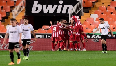 أتلتيكو مدريد يُسقط فالنسيا في عقر داره 