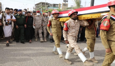 بجنازة رسمية.. مأرب تُودع العميد "سيف الشدادي"