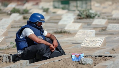 "الاكتئاب كحالة أبرز".. الأمراض النفسية تداهم الصحفيين في اليمن بسبب معايشتهم للحرب