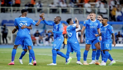 الهلال يضرب موعداً مع النصر في نهائي كأس الملك سلمان للأندية العربية