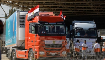 بدء إدخال مساعدات إنسانية إلى قطاع غزة عبر معبر رفح  