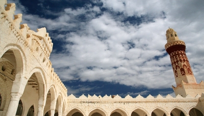 إب.. عزوف شعبي عن سماع خطب مليشيا الحوثي من على منبر الجمعة في "ذي السفال"